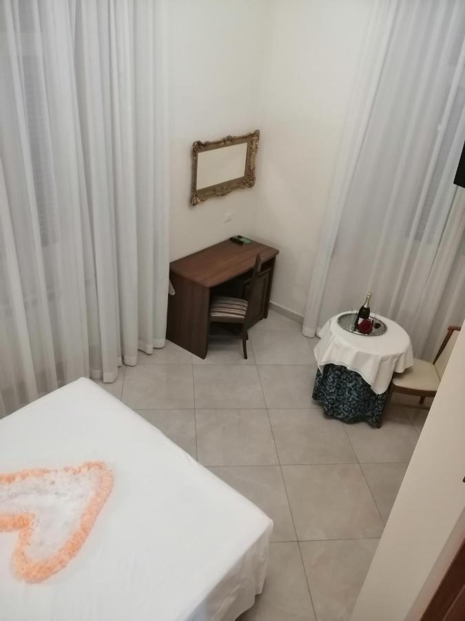 רומא Suite Dal Conte מראה חיצוני תמונה